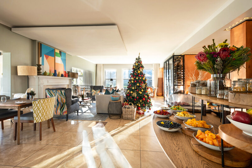 Breathtaking Views & Tranquil Luxury at Mont Rochelle, 1027