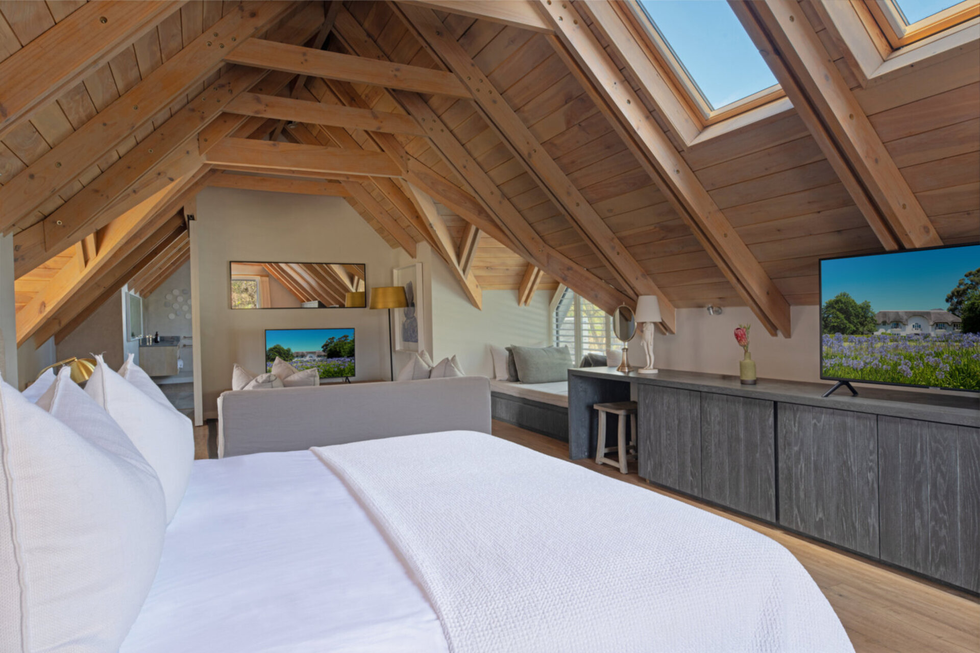 Mont Rochelle – A Luxurious Escape in Franschhoek, 1028