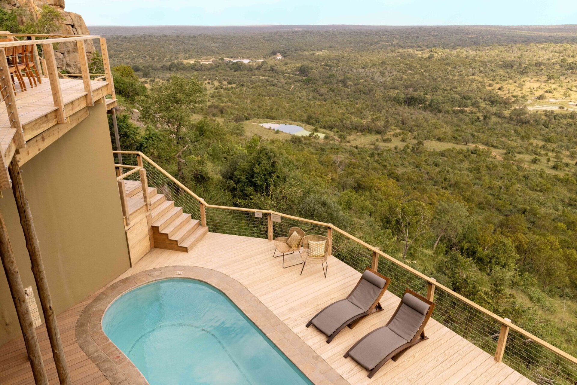 Ulusaba_Cliff 1030