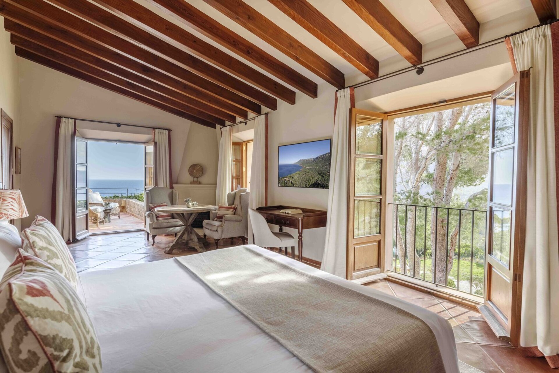 Mediterranean Escape Villa 1032