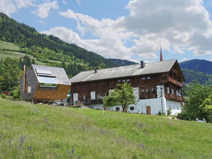 1-Bed House with Mountain View in Lienz, Sleeps 5, 1135