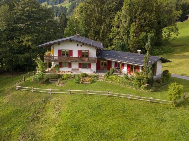 2-Bed Apartment in Bregenz, Sleeps 4, 1032, Sibratsgfäll, Austria
