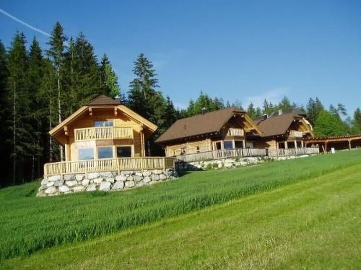 Stunning 3-Bed House in Tamsweg, Sleeps 2, 1110