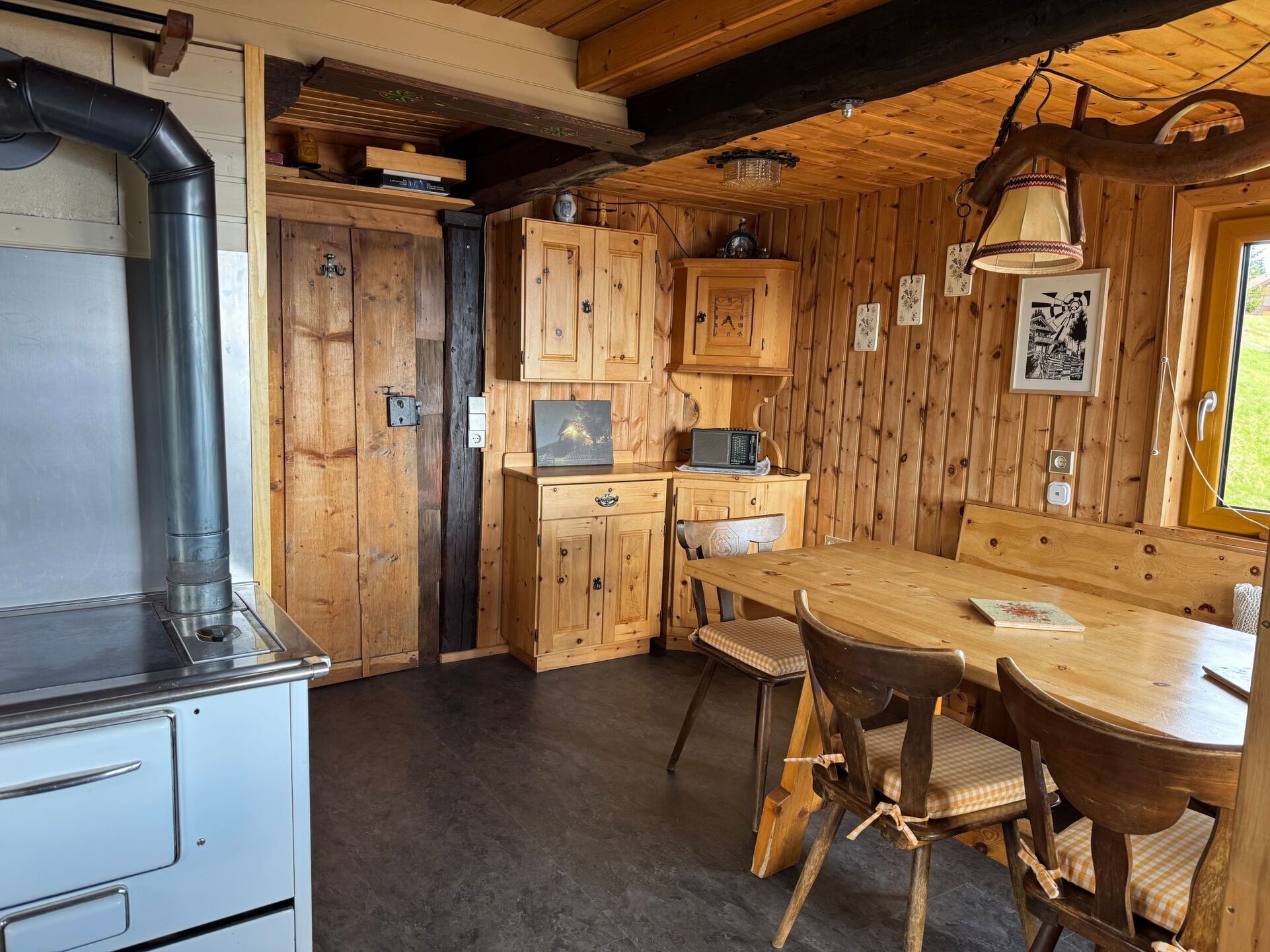 Kitchen / Dining Room
