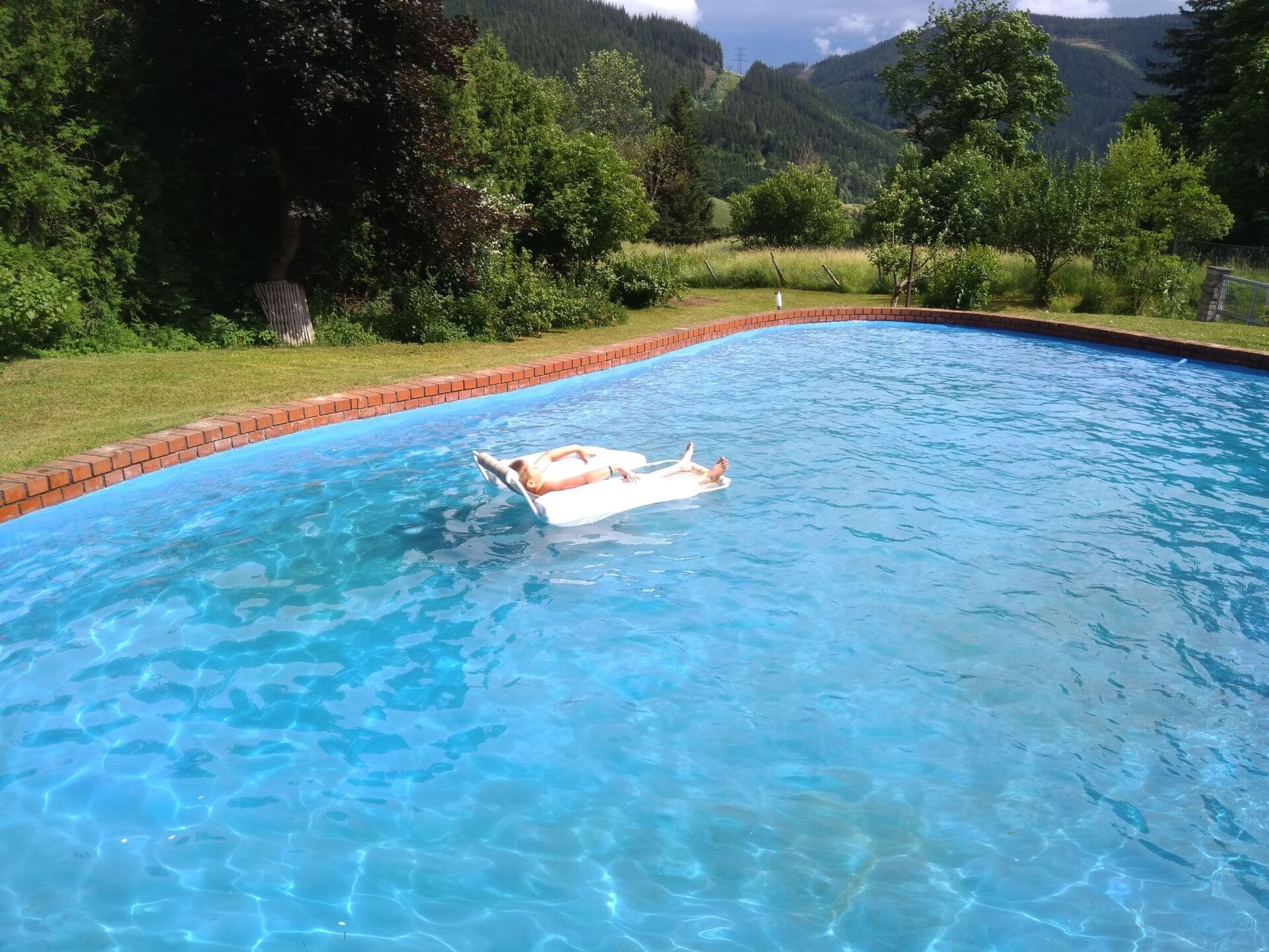 5-Bed House with Private Pool in Leoben, Sleeps 10, 1104