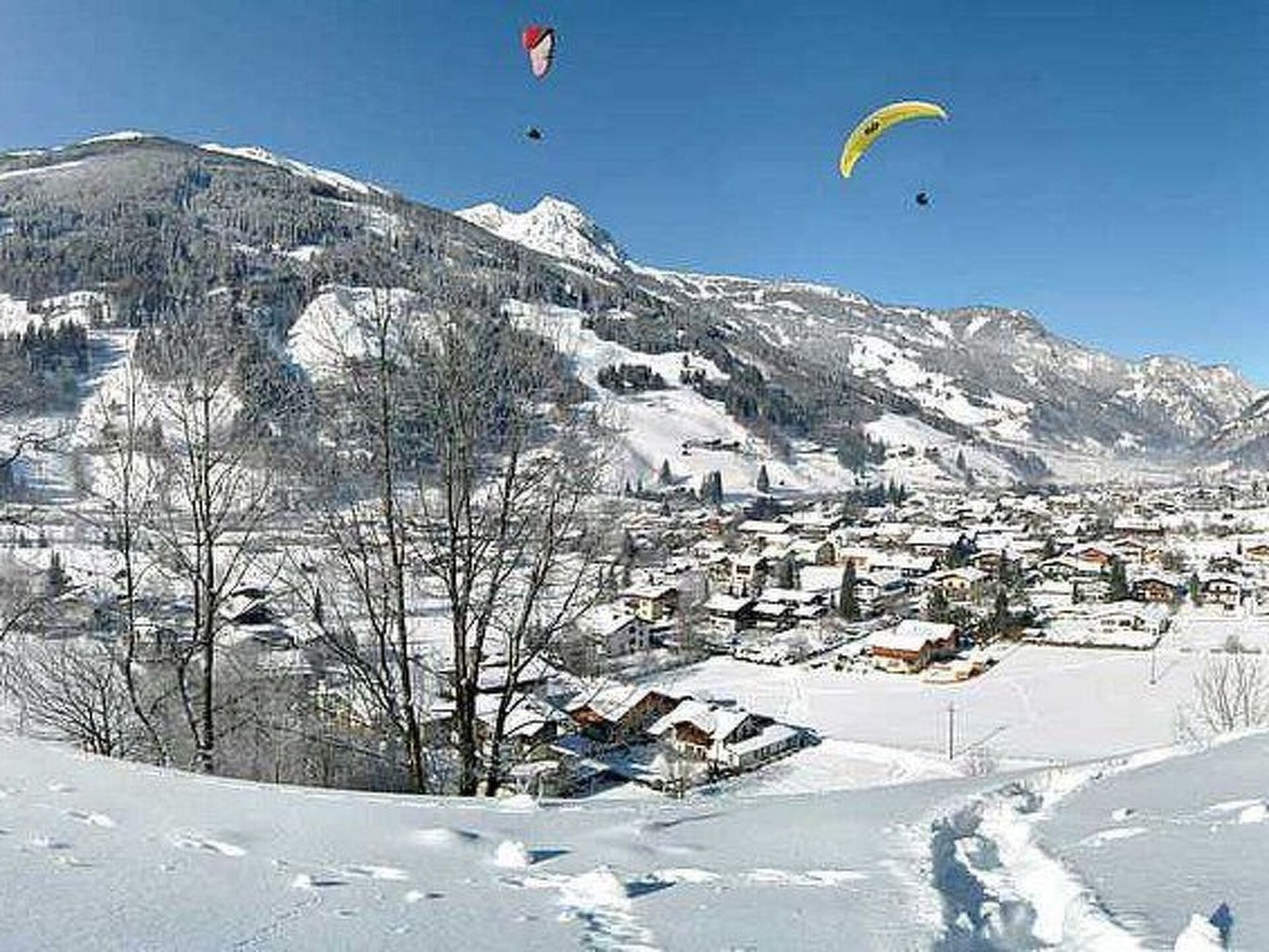1-Bed Apartment in Sankt Johann im Pongau, Sleeps 4, 1091