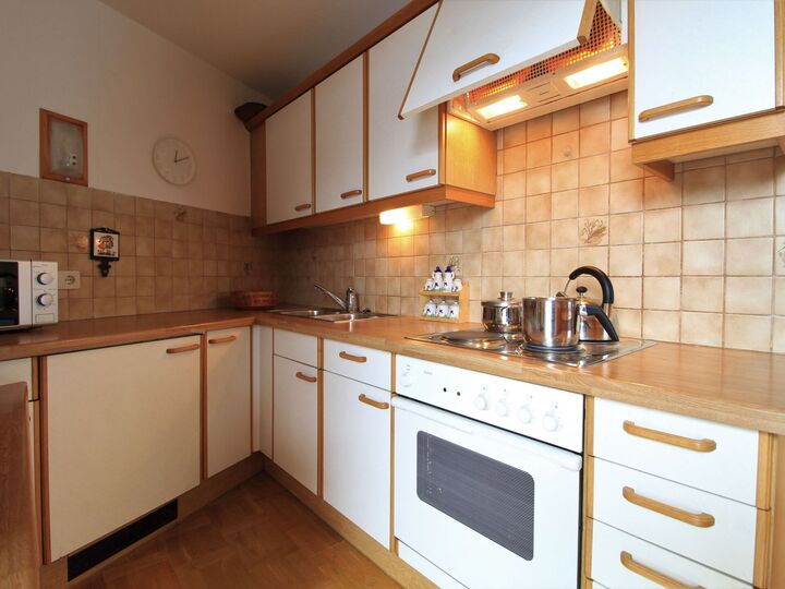 Charming 3-Bed House in Spittal an der Drau, Sleeps 8, 1041