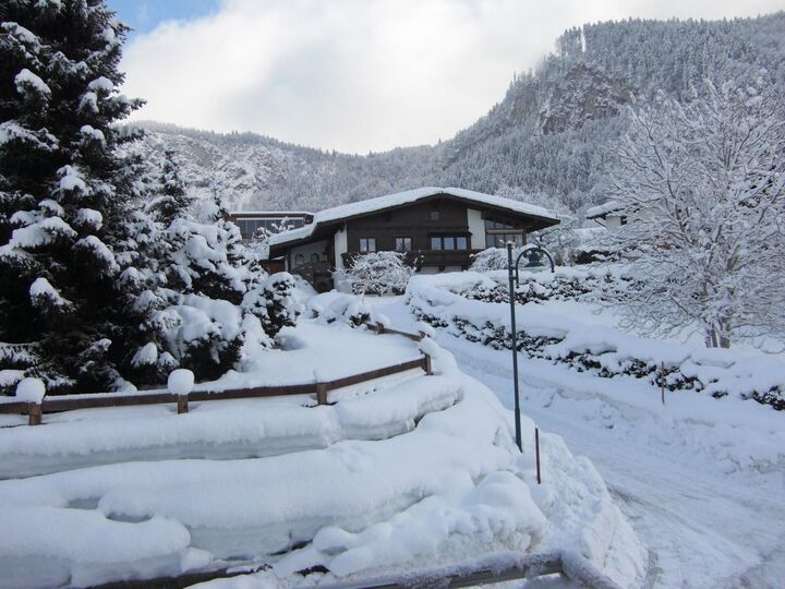 2-Bed Apartment in Kufstein, Sleeps 3, 1120