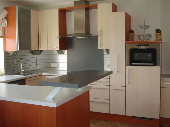 Stunning 3-Bed House in Schwaz, Sleeps 6, 1122