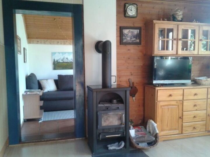 Spacious 2-Bed House in Zell am See, Sleeps 4, 1100