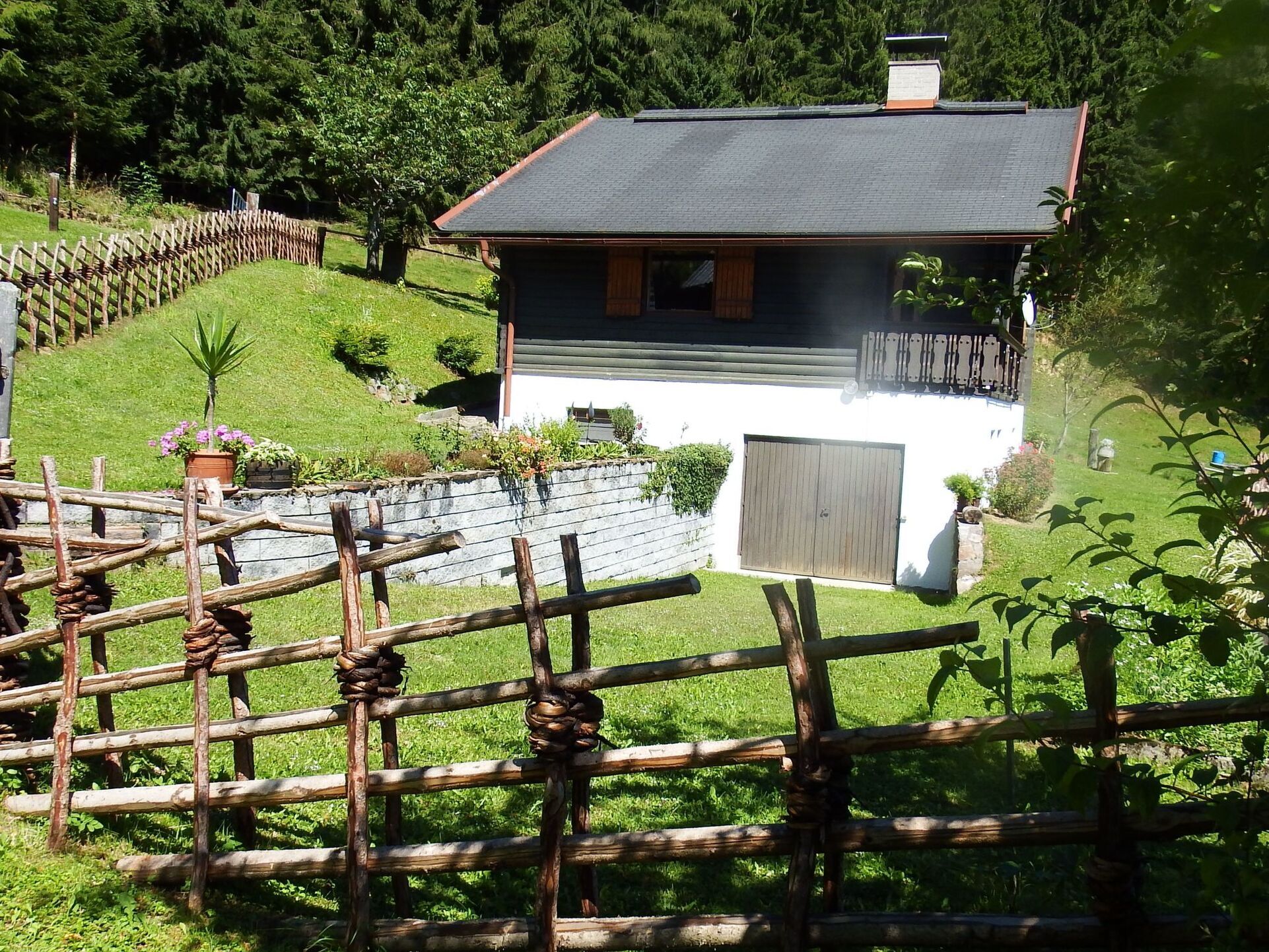 Tranquil 3-Bed House in Wolfsberg, Sleeps 4, 1106