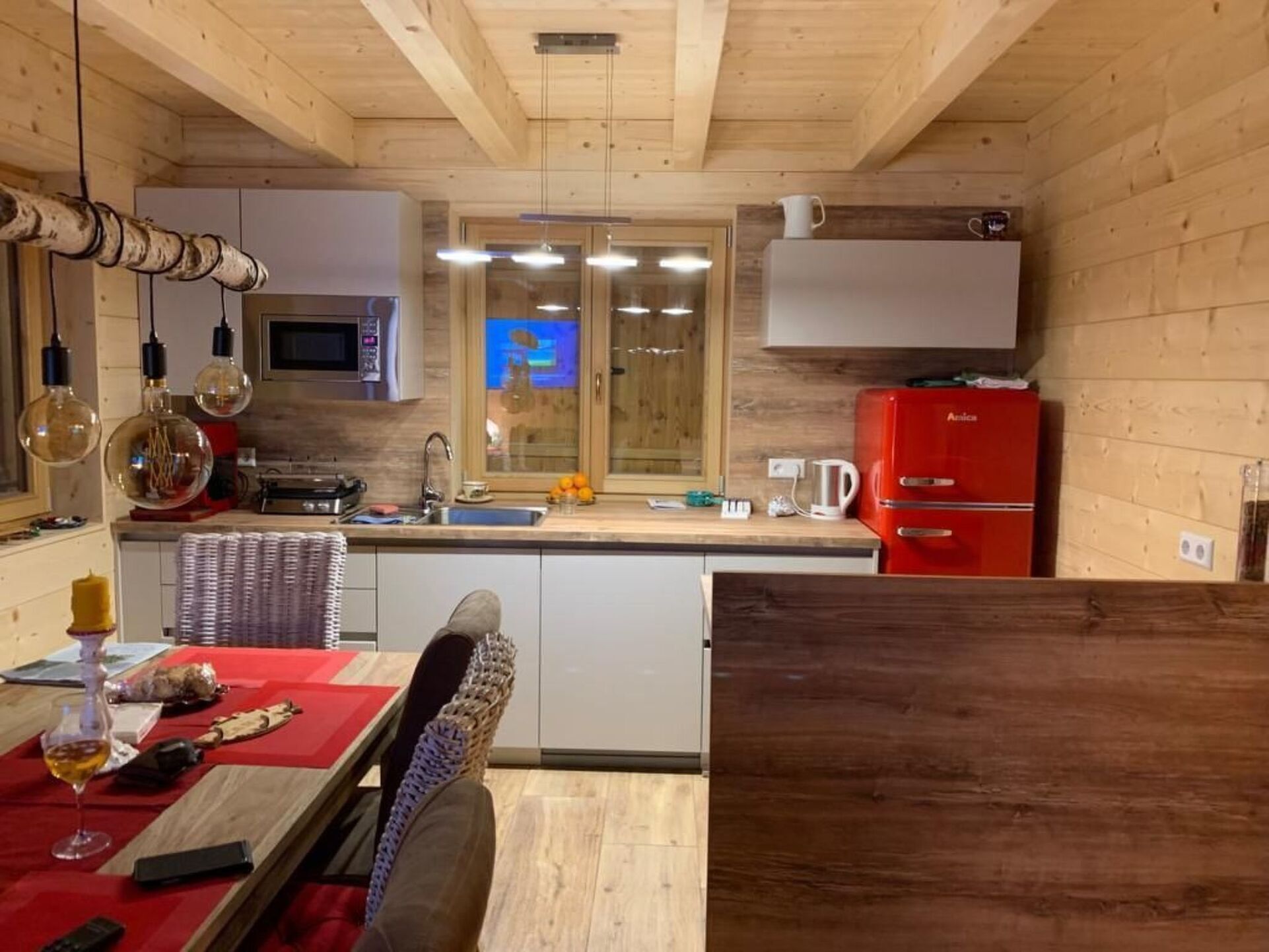 4-Bed House with Private Pool in Wolfsberg, Sleeps 6, 1107