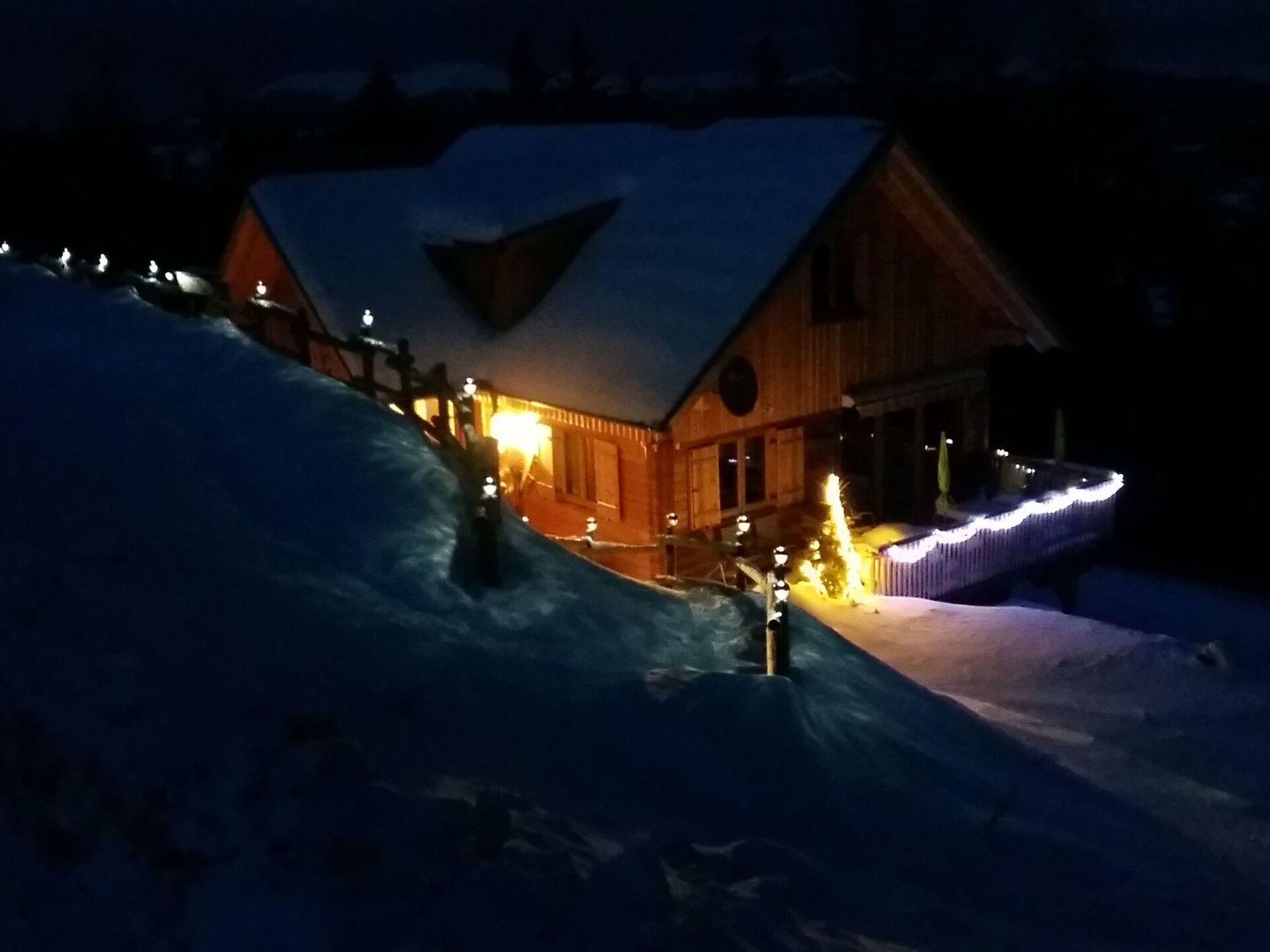 4-Bed House with Private Pool in Wolfsberg, Sleeps 6, 1107