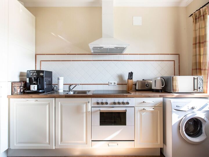 Exclusive 2-Bed Apartment in Voitsberg, Sleeps 4, 1126