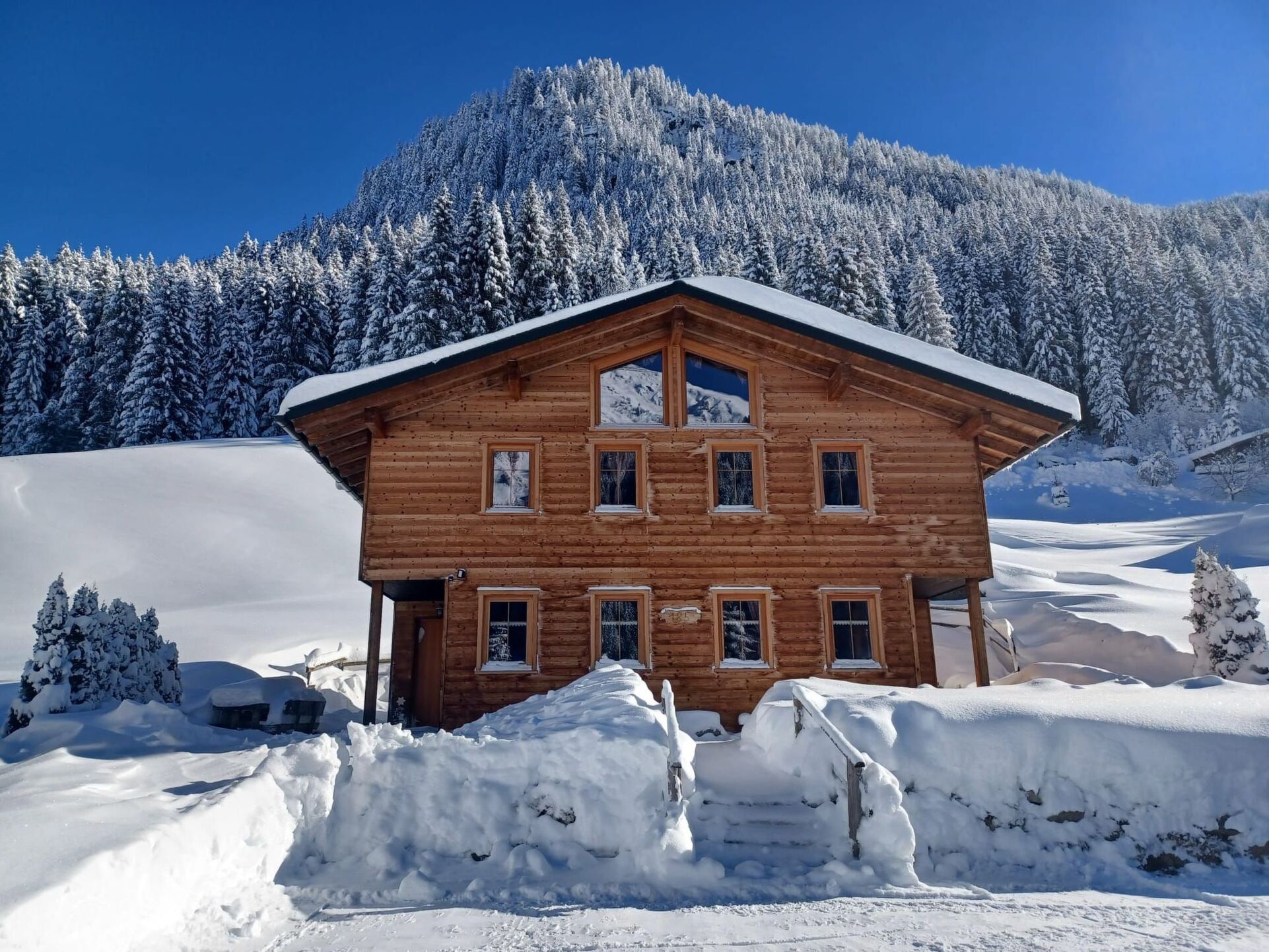3-Bed Apartment in Bludenz, Sleeps 5, 1046