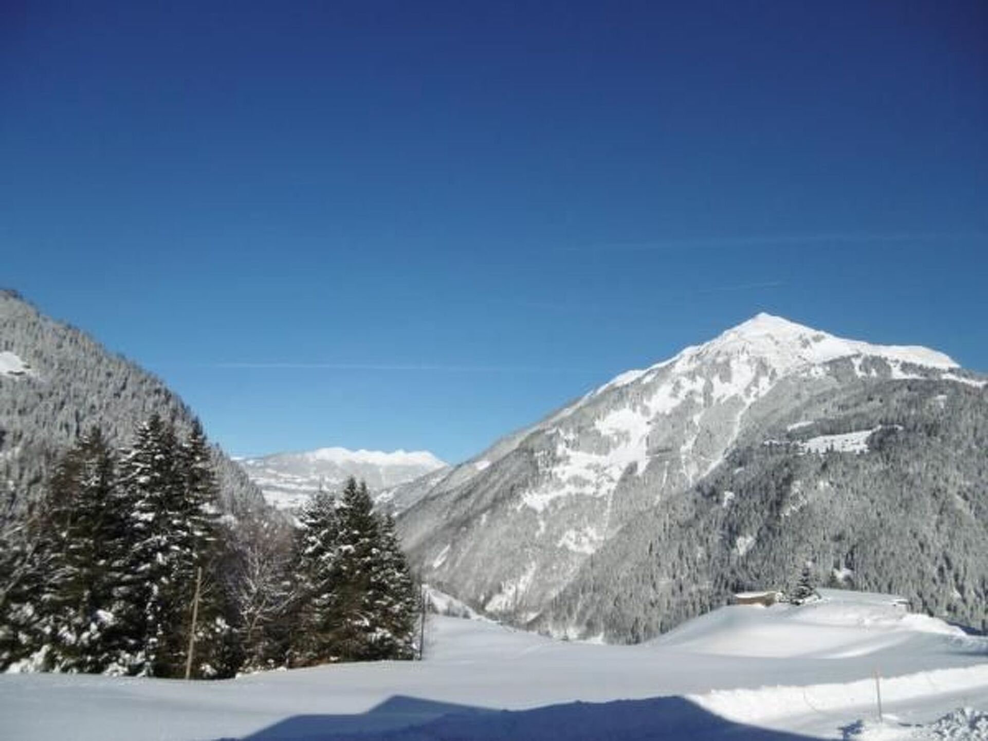 3-Bed Apartment in Bludenz, Sleeps 5, 1046