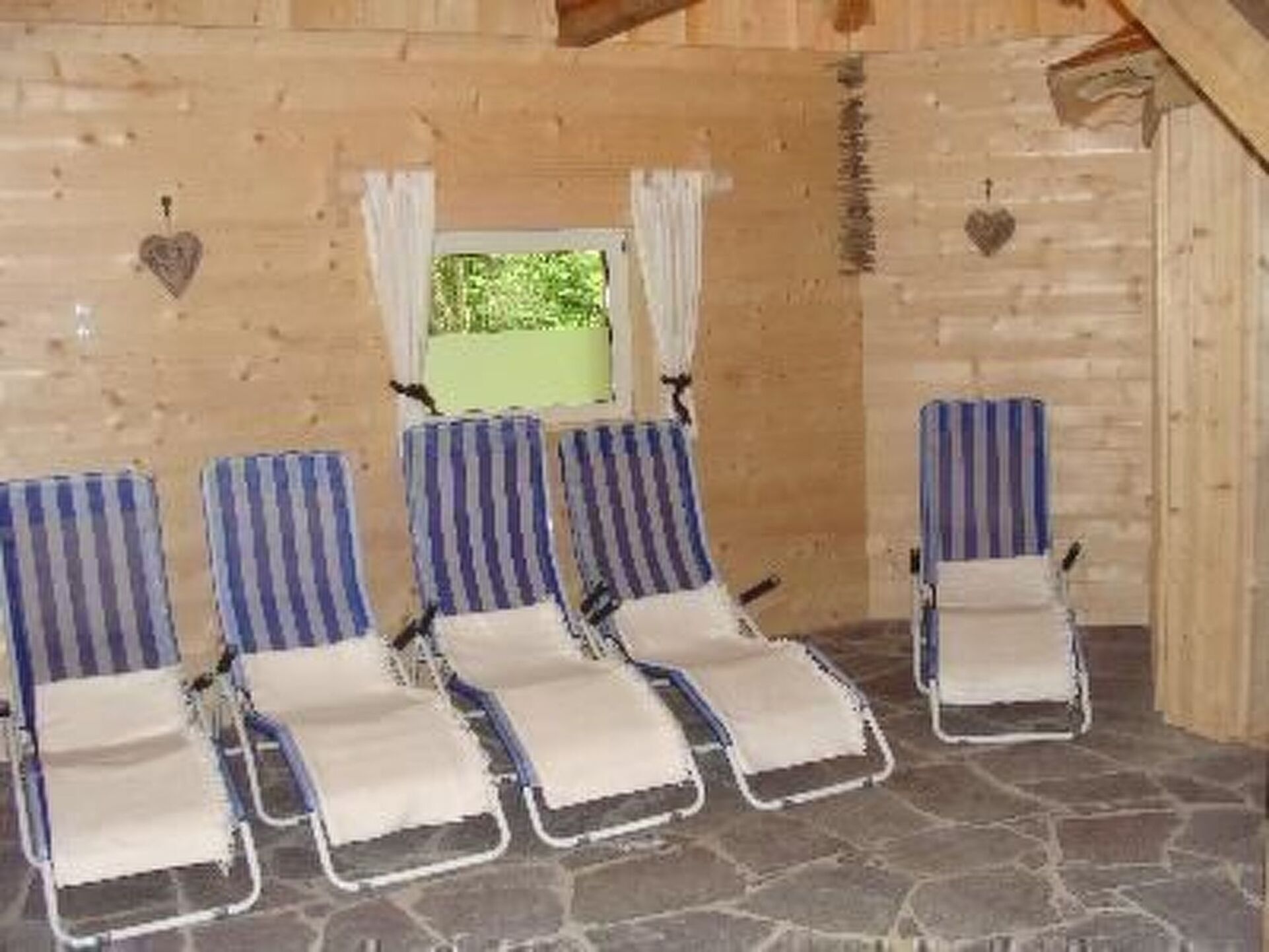 Tranquil 3-Bed Apartment in Bludenz, Sleeps 8, 1051