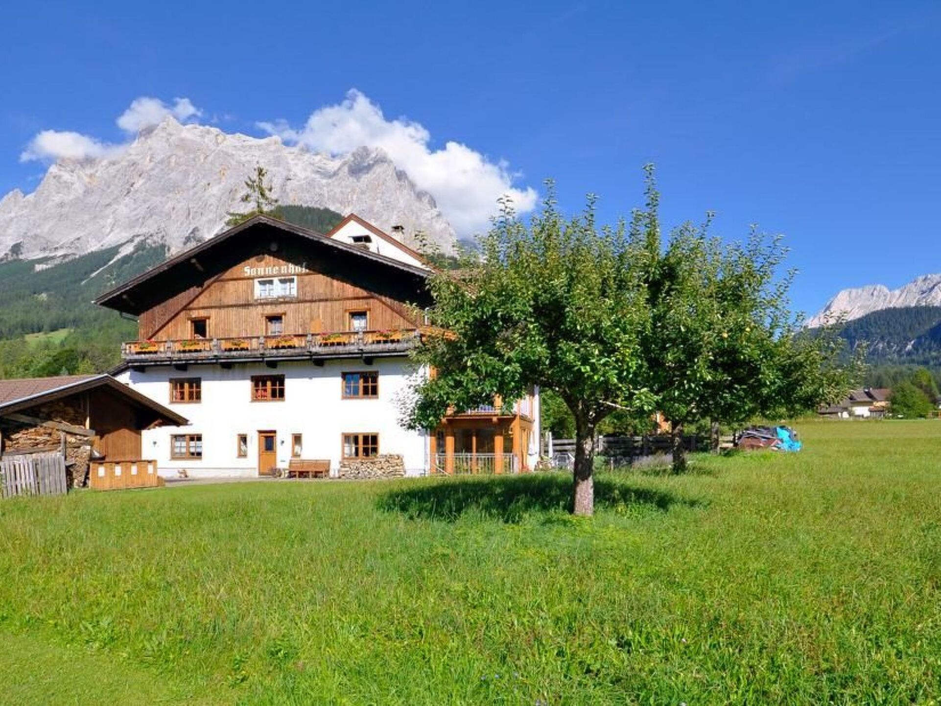 Stunning 1-Bed Apartment in Reutte, Sleeps 2, 1159