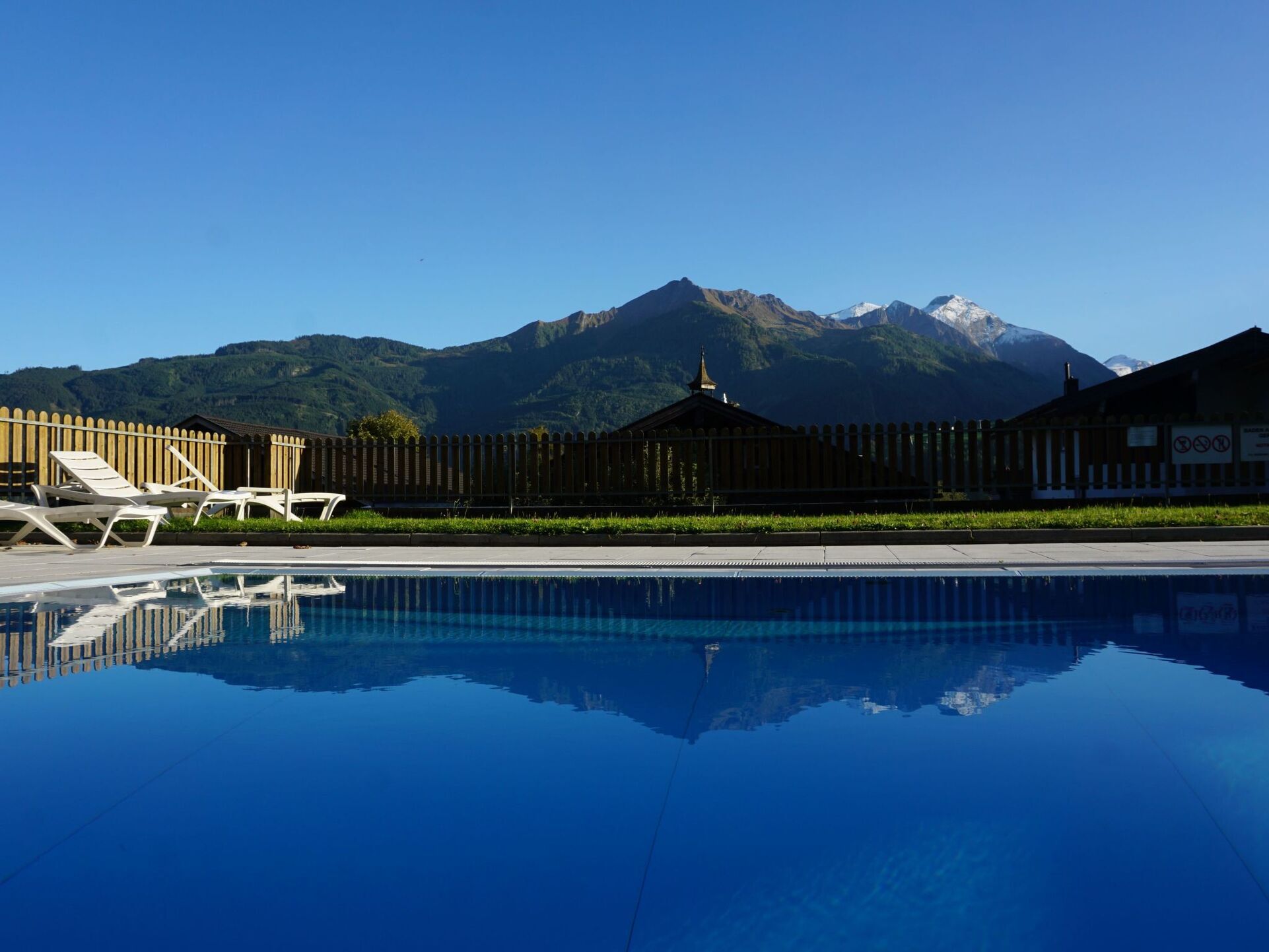 4-Bed Apartment in Zell am See, Sleeps 8, 1130