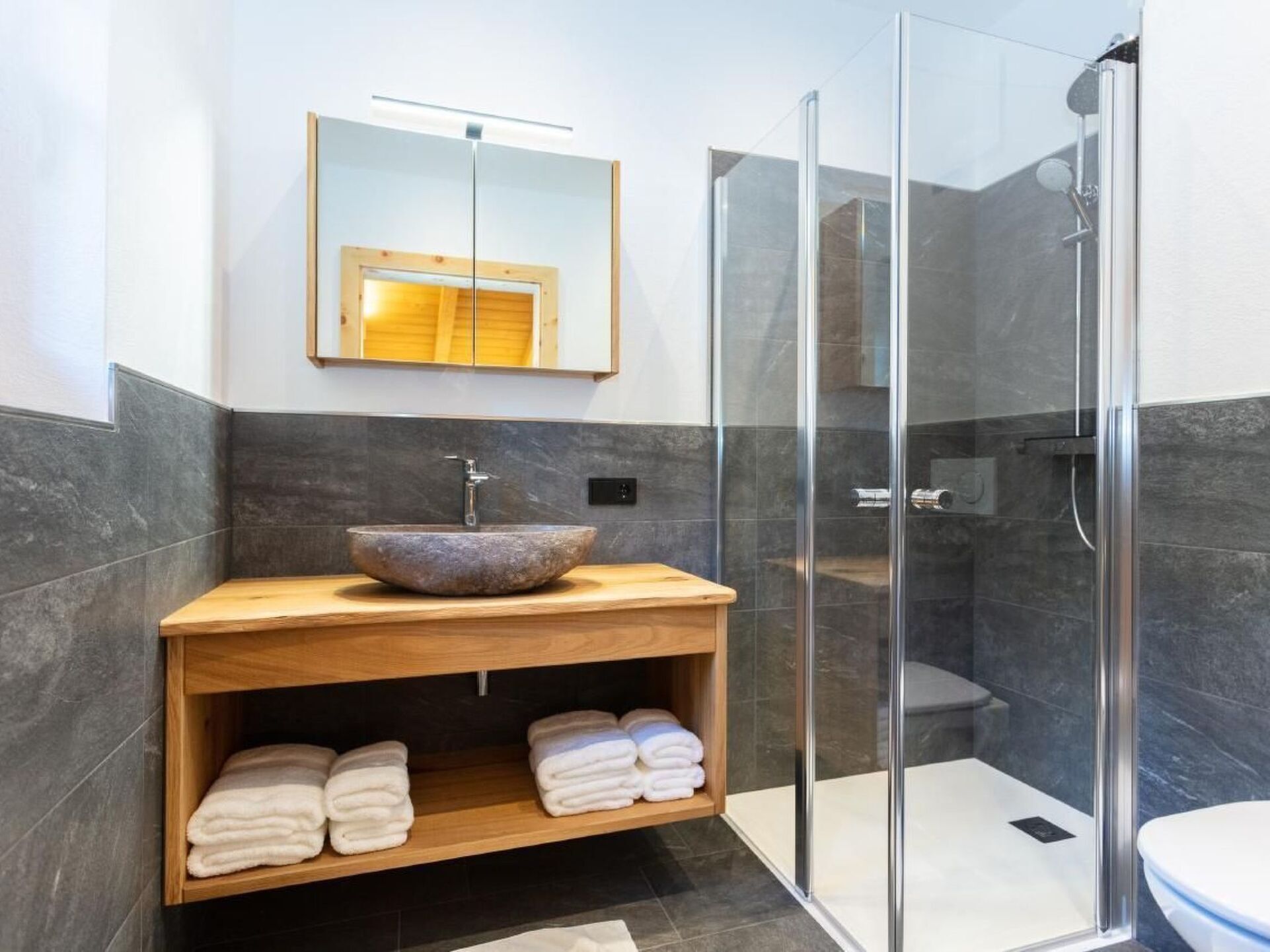 3-Bed House in Sankt Johann im Pongau, Sleeps 6, 1133