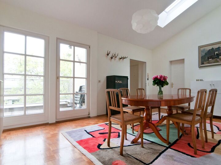 Charming 2-Bed Apartment in Wien, Sleeps 4, 1008, Wien, Austria