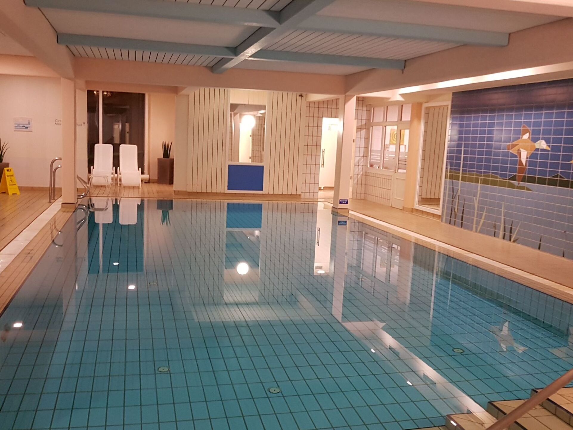 Pool Indoor
