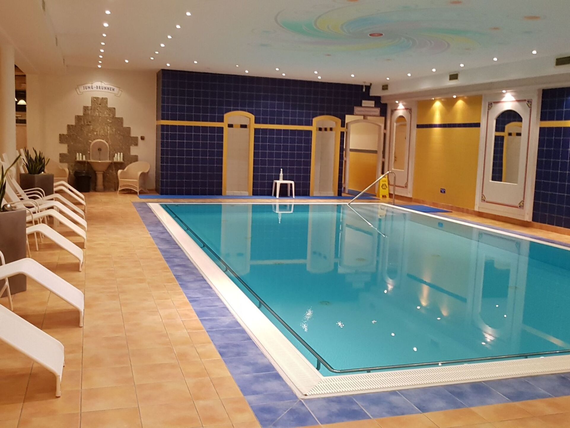 Pool Indoor