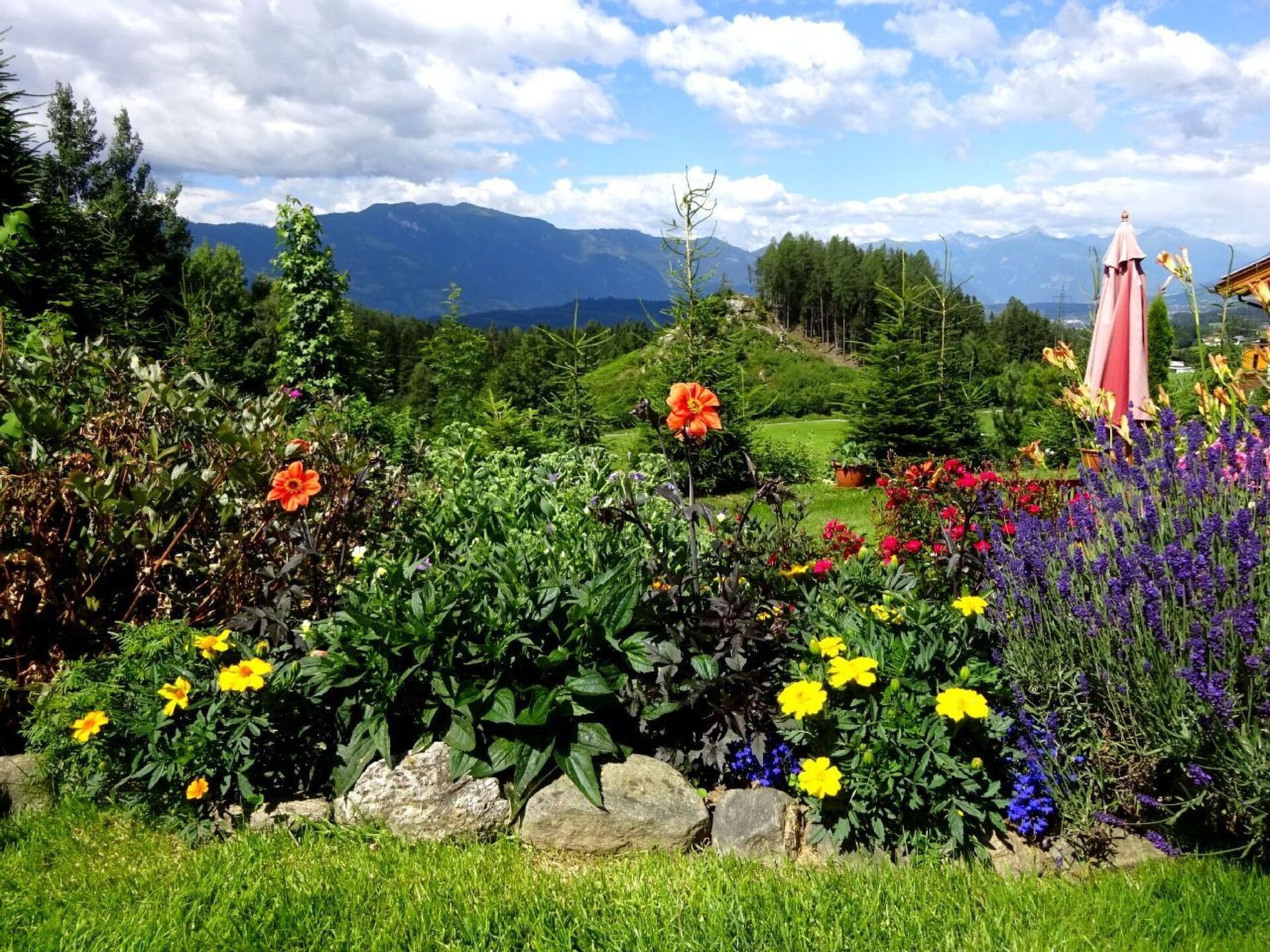 2-Bed Apartment in Spittal an der Drau, Sleeps 6, 1081