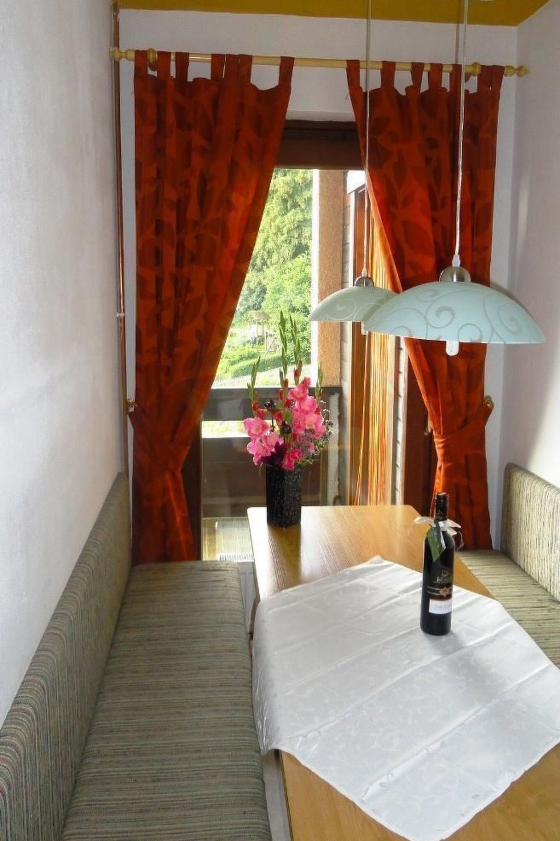 2-Bed Apartment in Spittal an der Drau, Sleeps 6, 1079