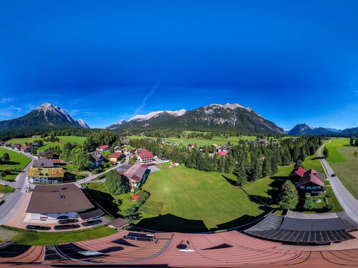 Spacious 1-Bed Apartment in Innsbruck-Land, Sleeps 3, 1149
