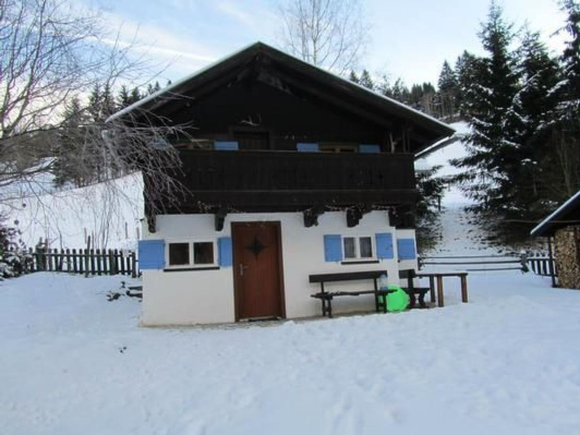 Exclusive 2-Bed House in Zell am See, Sleeps 4, 1124