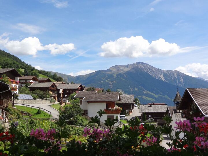 1-Bed Apartment with Mountain View in Lienz, Sleeps 2, 1152, Zedlach, Austria