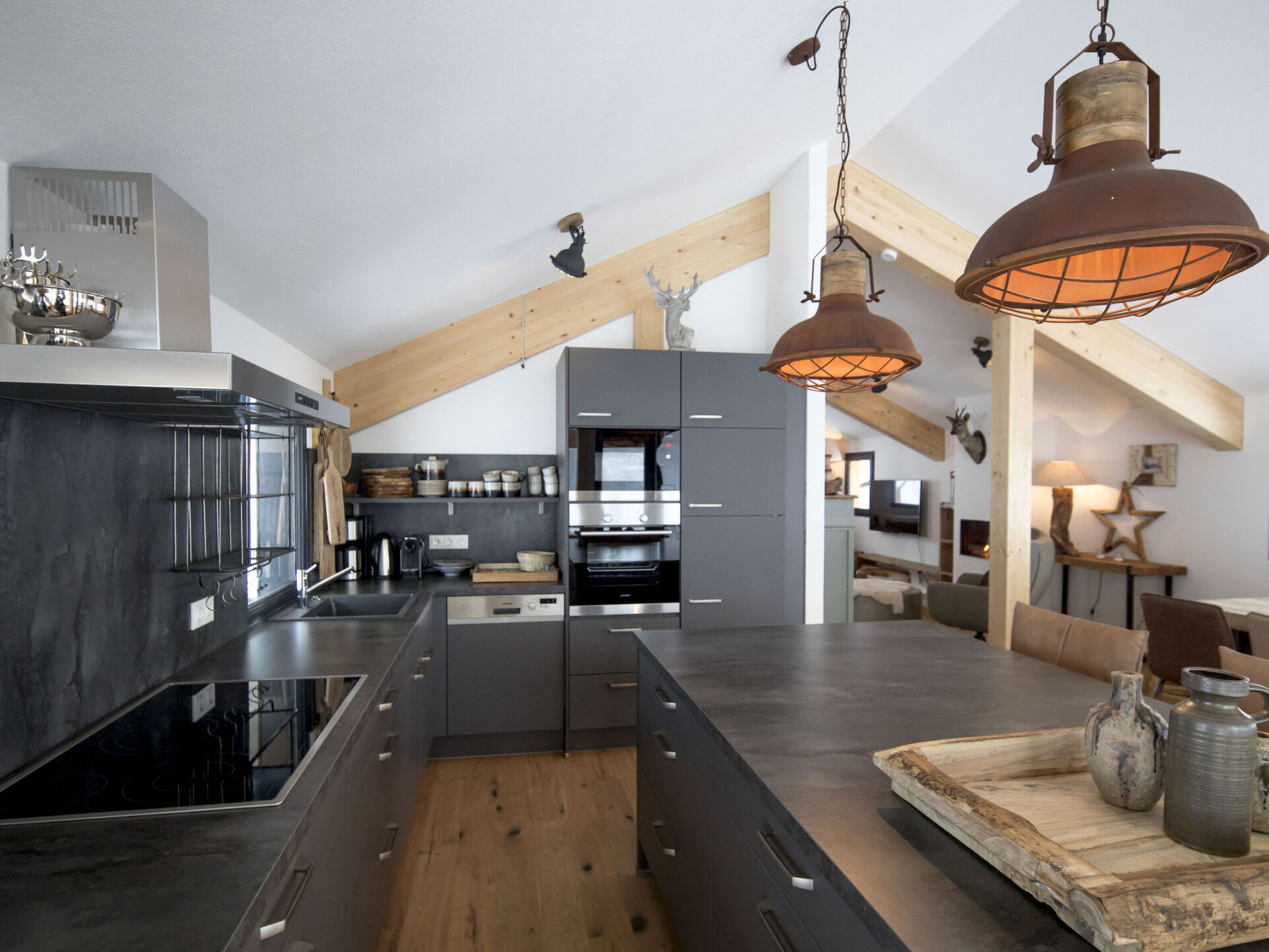 Kitchen / Dining Room