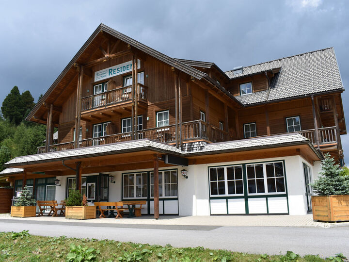 Luxurious 2-Bed Apartment in Murau, Sleeps 4, 1012, Turrach, Austria