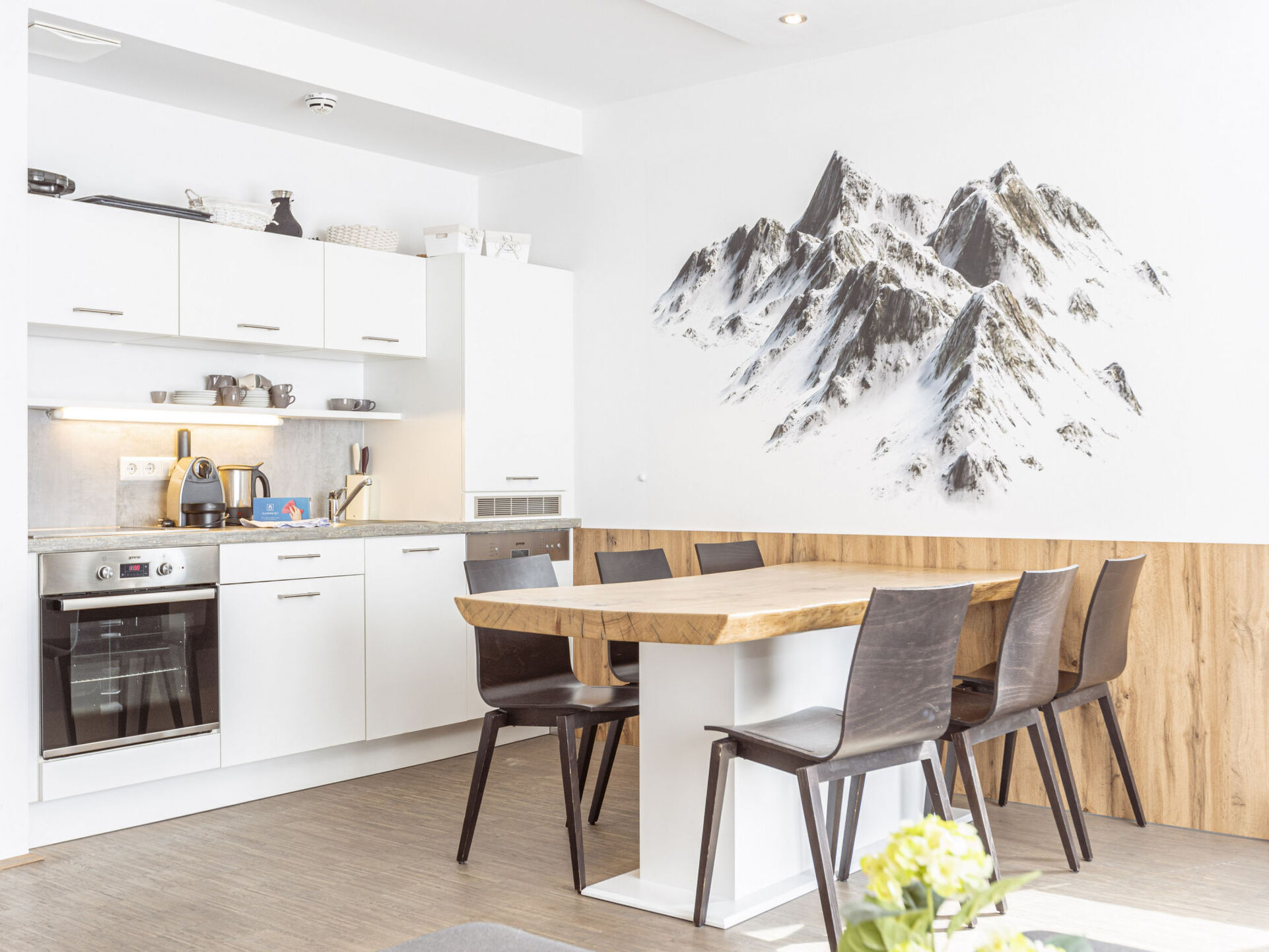Kitchen / Dining Room