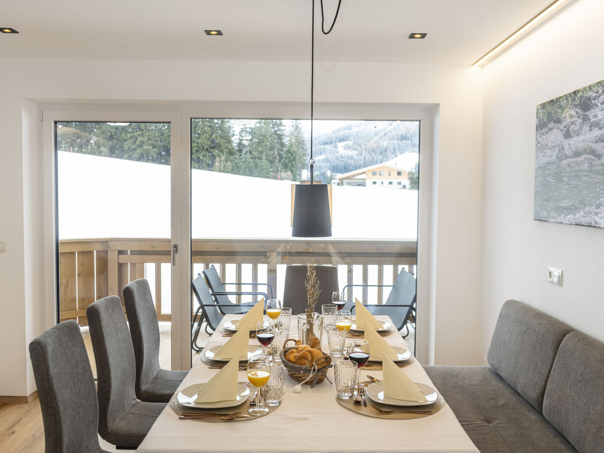 Kitchen / Dining Room