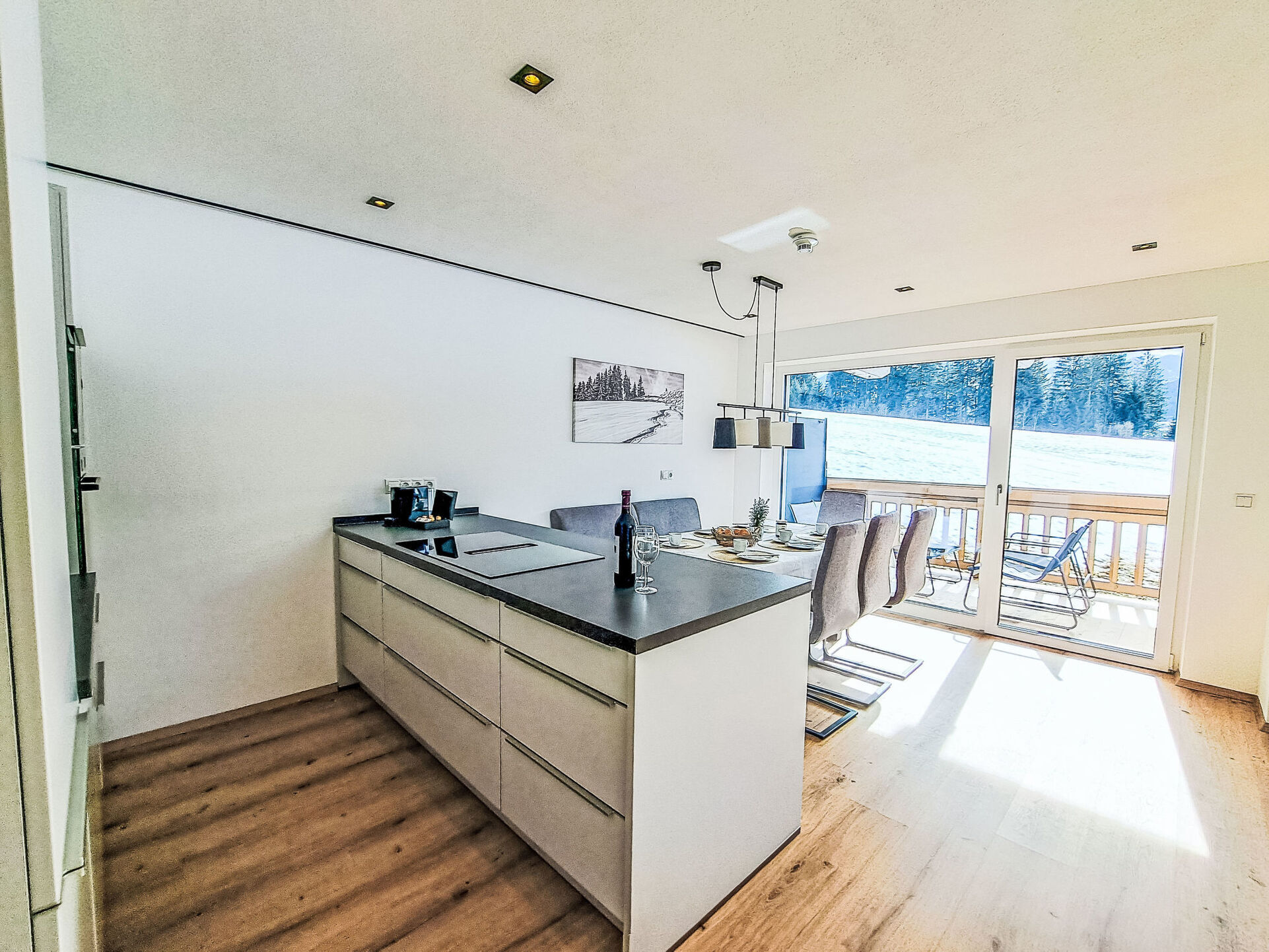 Kitchen / Dining Room