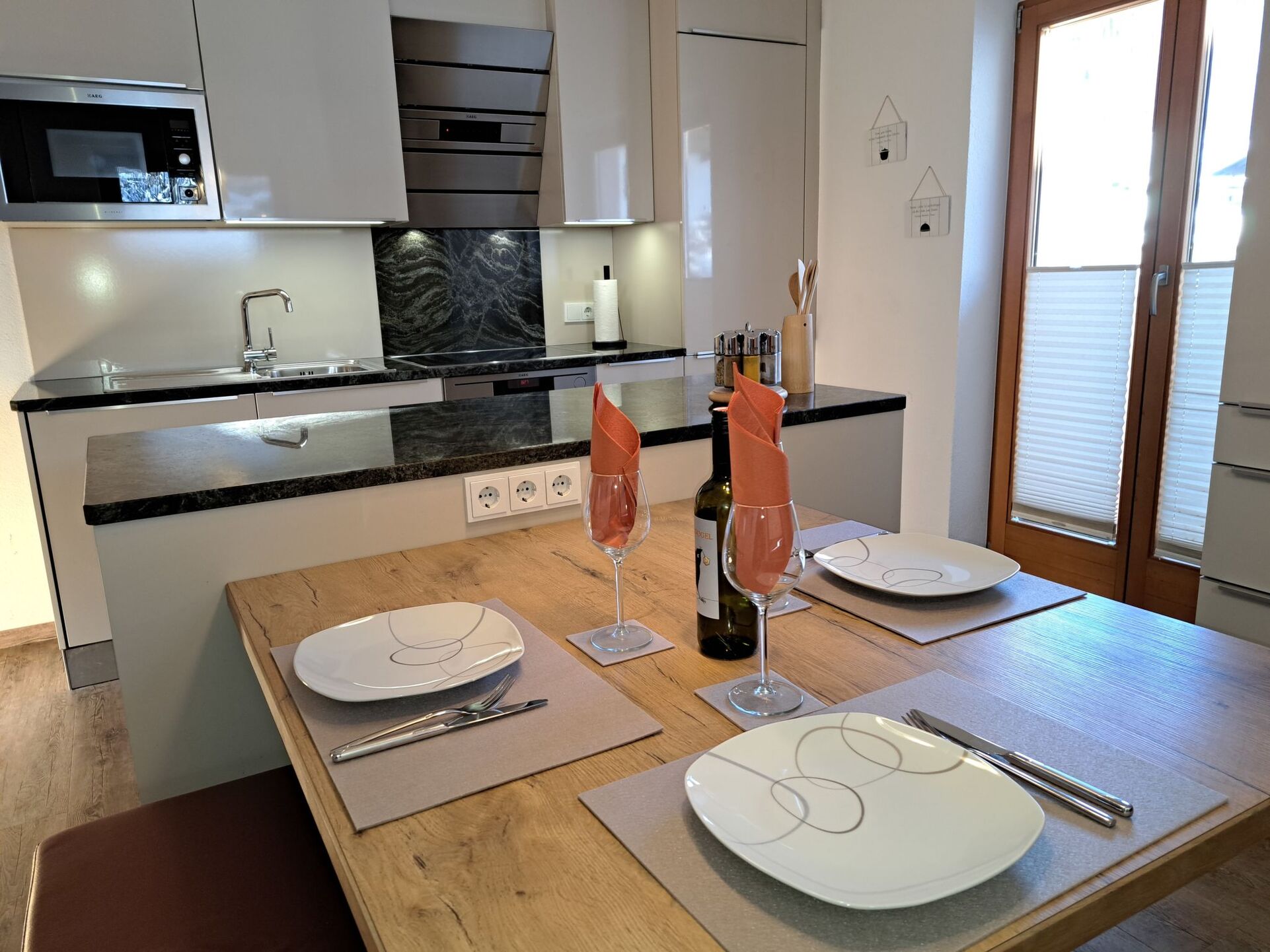 Kitchen / Dining Room