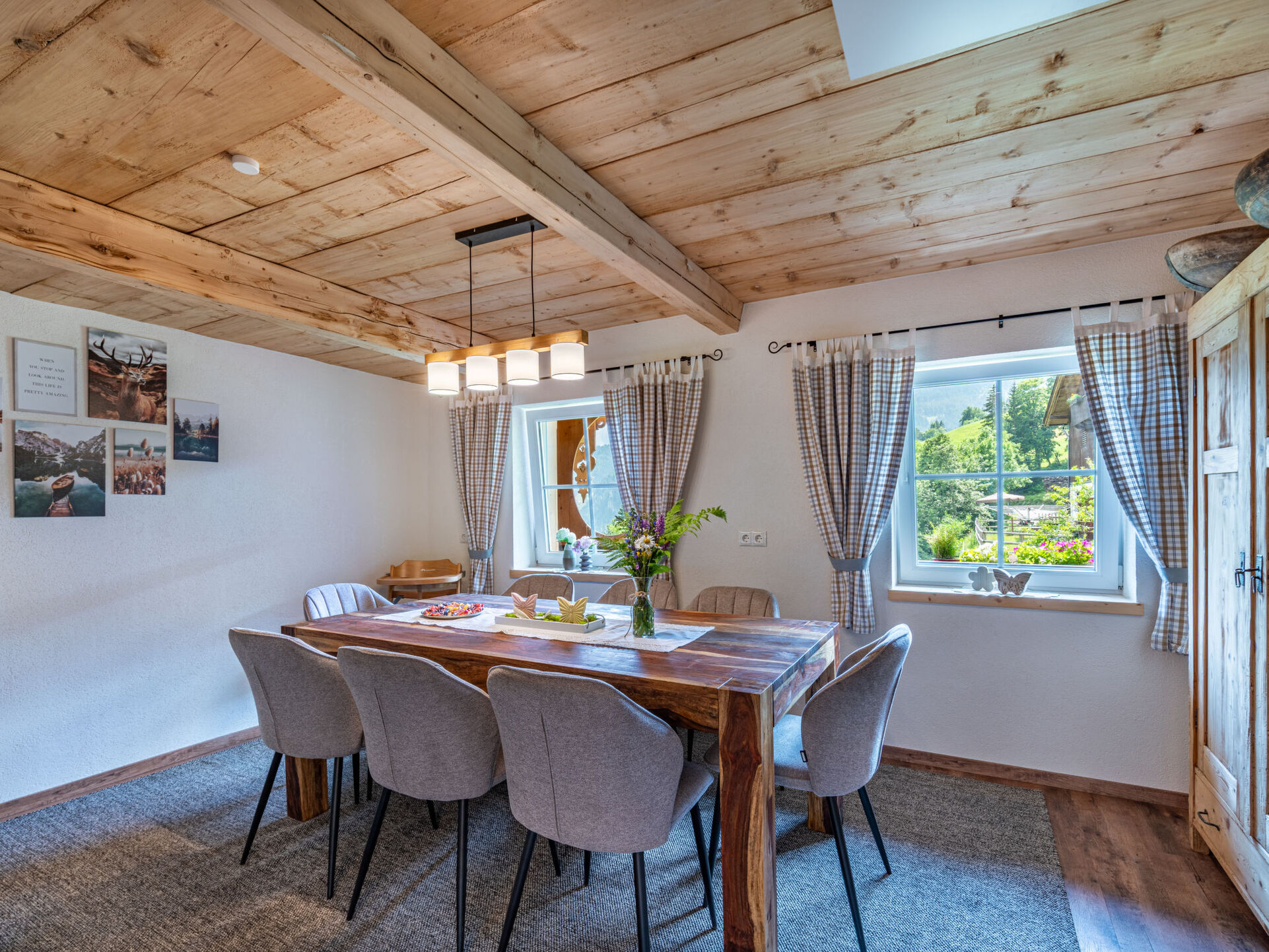 Kitchen / Dining Room