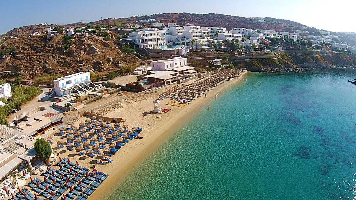 Psarou Bay