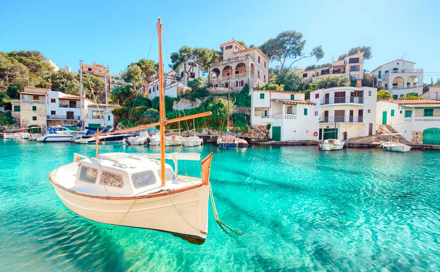 When is the best time to visit Mallorca?