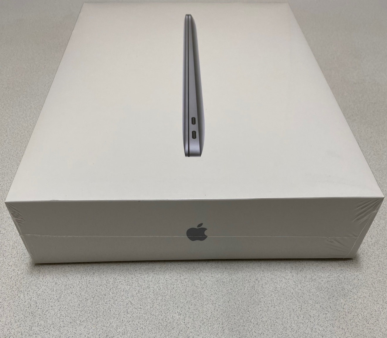新品、未開封 MacBook Air M1 8GB 256GB 13インチ スペースグレイ 