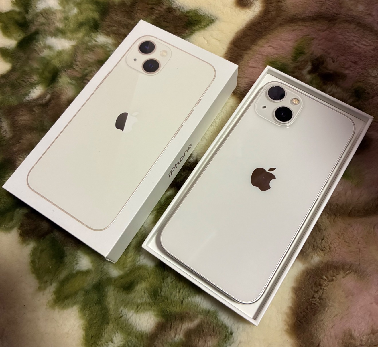 値下げ】iPhone13 スターライト128GB 本体 SIMフリー 容量82 値下げ】iPhone13 スターライト128GB 本体 SIMフリー 容量82
