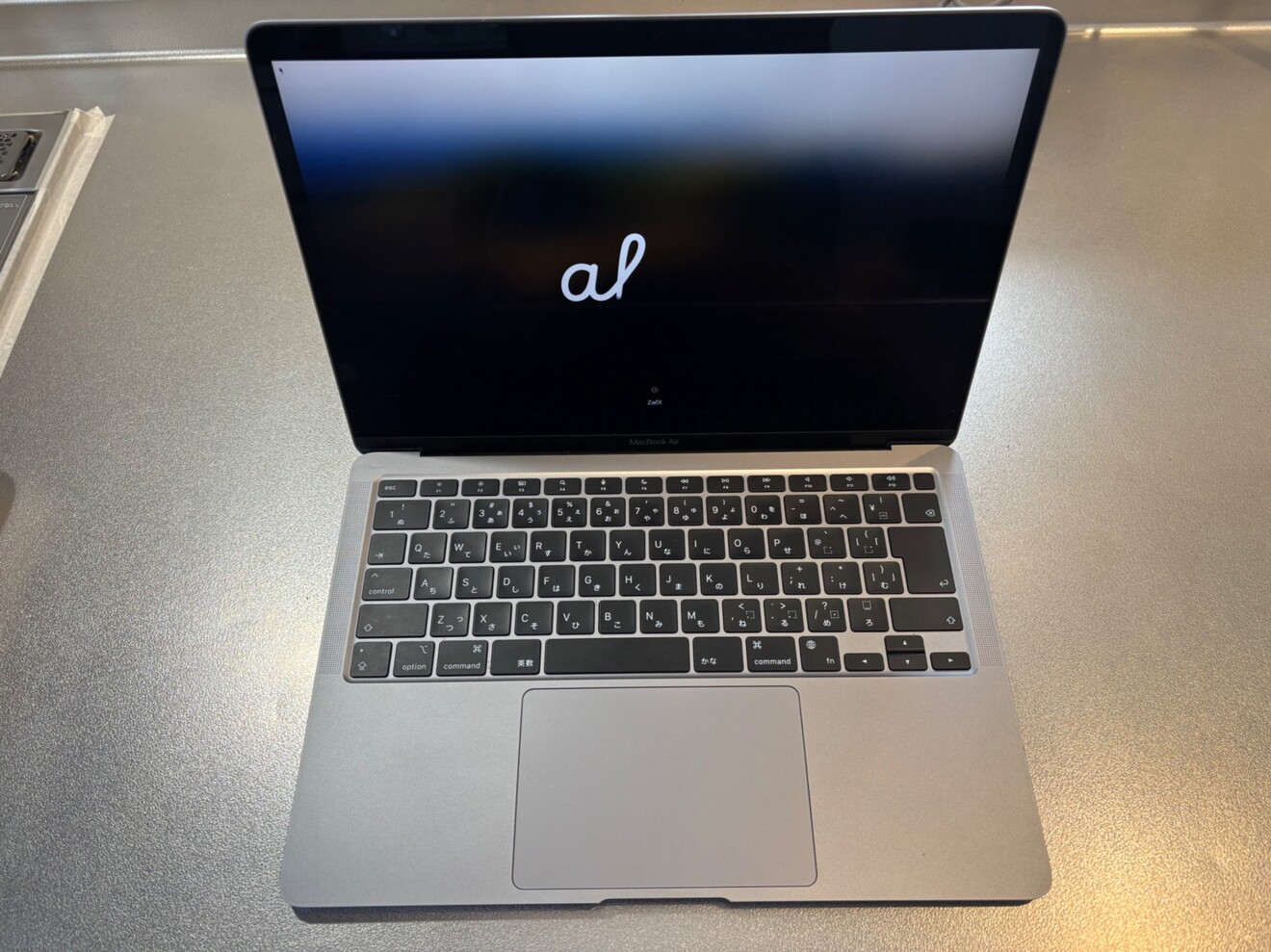 美品】MacBook Air M1 2020 純正充電器付・初期化済（MacBook