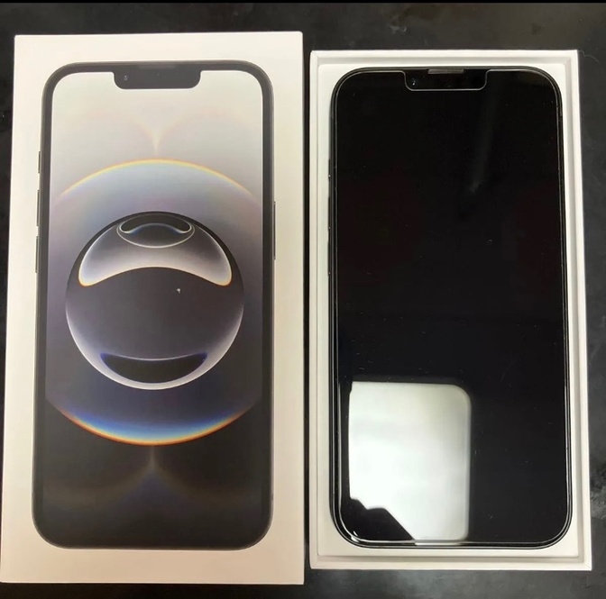 iPhone16e 128GB ブラック 美品
