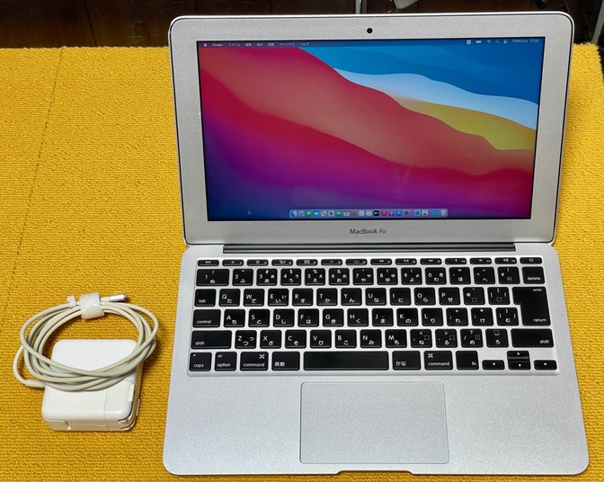 【外傷多め】MacBook Air Mid2013 A1465 11インチ