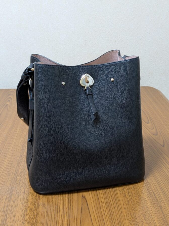 ケイトスペード マーティ ラージバケット ショルダーバッグ 黒