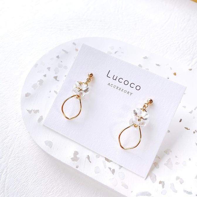 🤍透明感クリアビーズ×ゴールドしずくフープ ピアス（イヤリング）｜きれいめデザイン