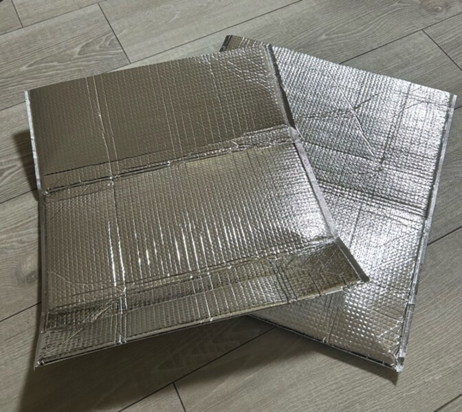 保冷シート（アルミシート）2枚セット　縦40×横35センチ