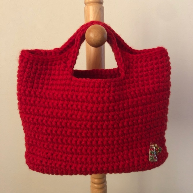 【ハンドメイド】かぎ針編み　小さめ赤色トートバック